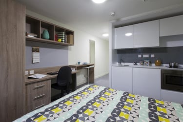 1 bed studio, Sturge Close, Selly Park, Birmingham, B296GH - Image 2